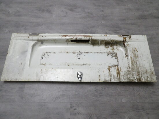 Combi bay trappe moteur